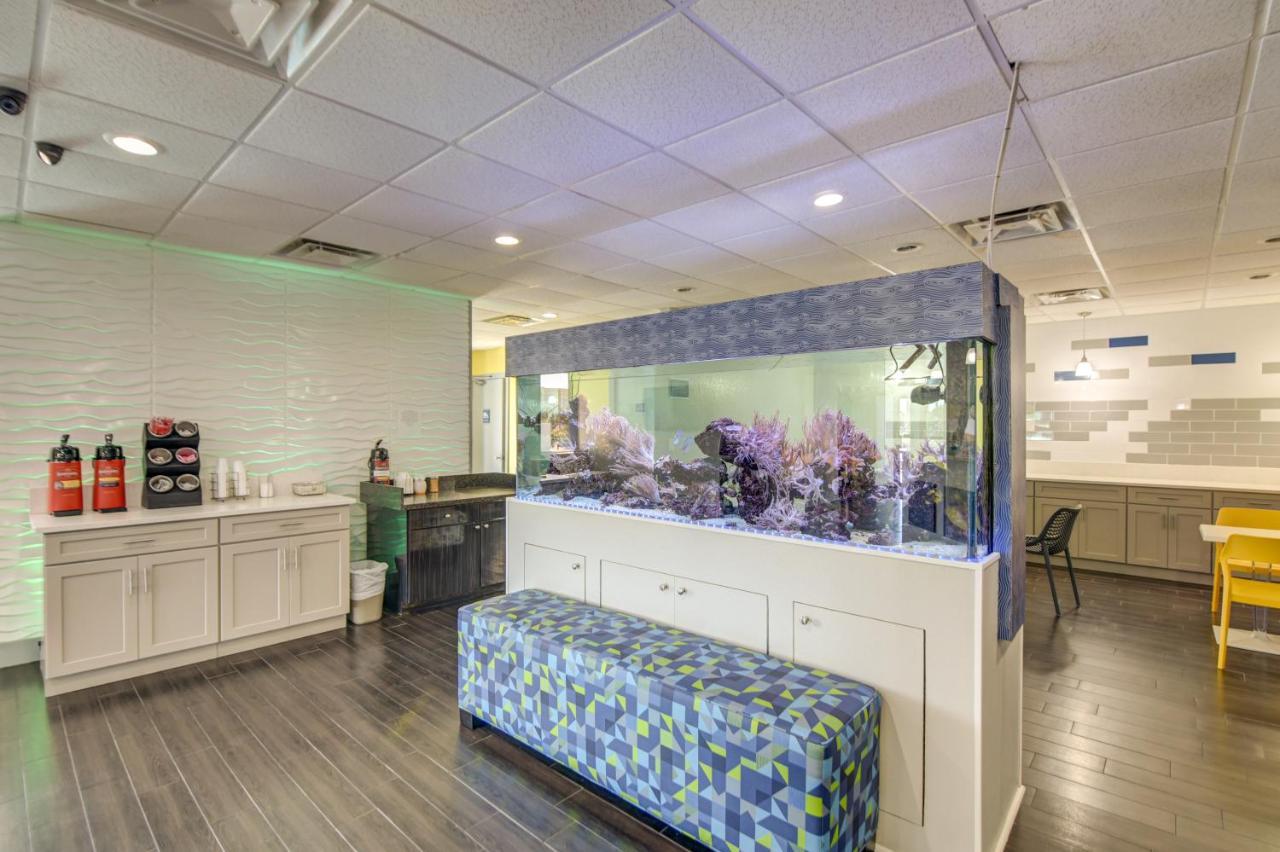 Emerald Coast Inn & Suites Форт Уолтон Бич Экстерьер фото