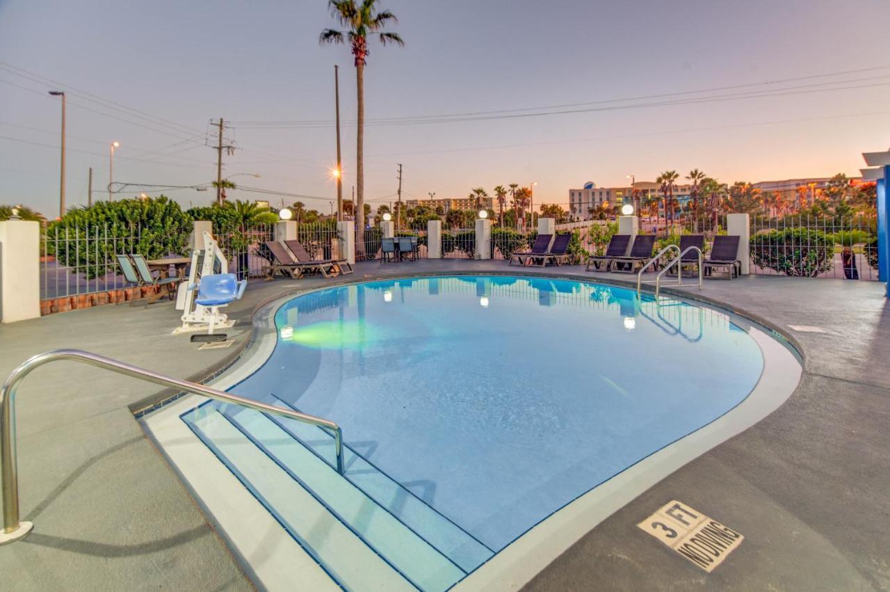 Emerald Coast Inn & Suites Форт Уолтон Бич Экстерьер фото