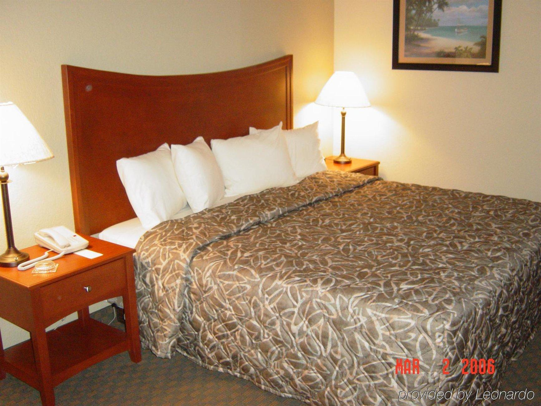 Emerald Coast Inn & Suites Форт Уолтон Бич Номер фото