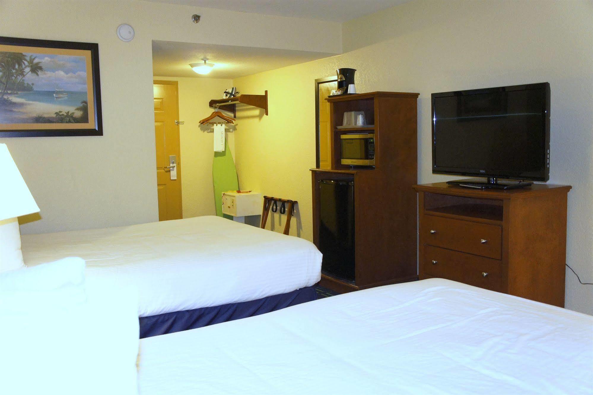 Emerald Coast Inn & Suites Форт Уолтон Бич Экстерьер фото